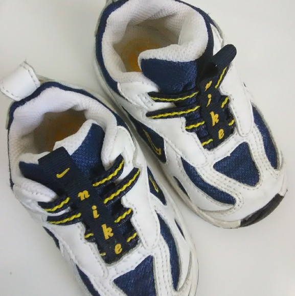 nike baby tennis shoes